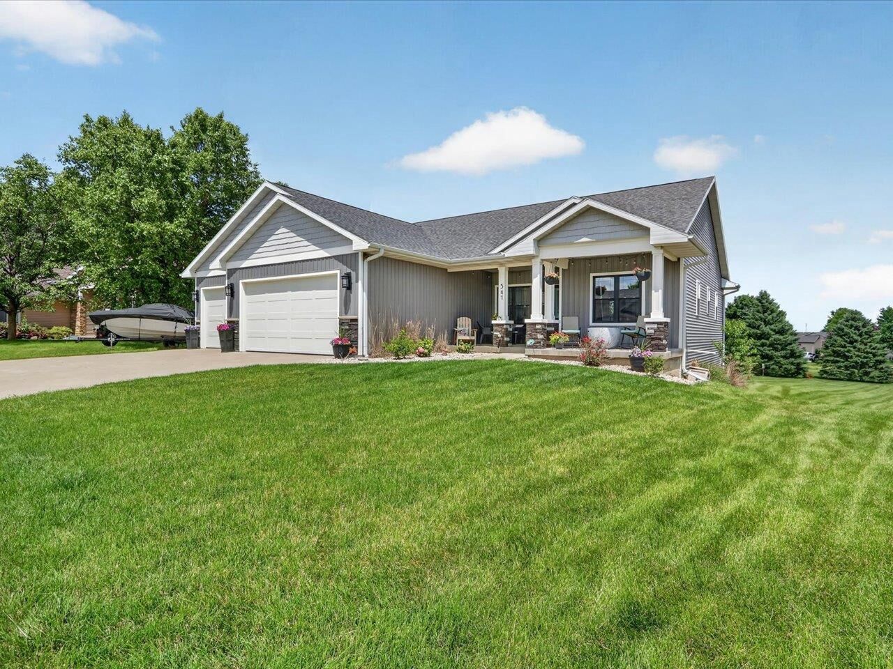 Property Photo: 541 Rimrock Road WI 53548