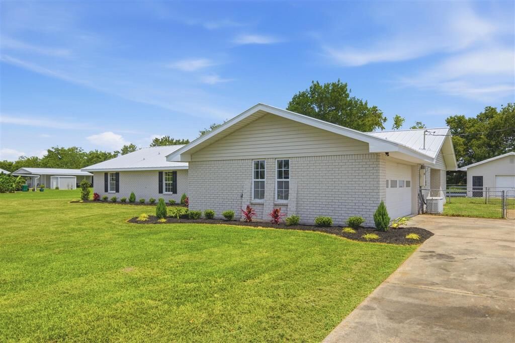Property Photo:  4010 Natali Street  LA 70607 