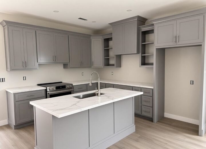 Property Photo:  801 Michigan Ave  AL 35661 