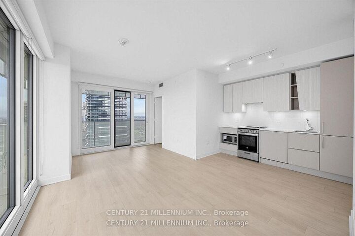 Property Photo: 3900 Confederation Parkway 4104 ON L5B 0K3