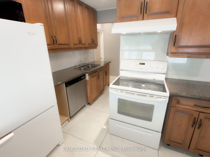 Property Photo:  9 Albright Avenue Main  ON M8W 1W9 