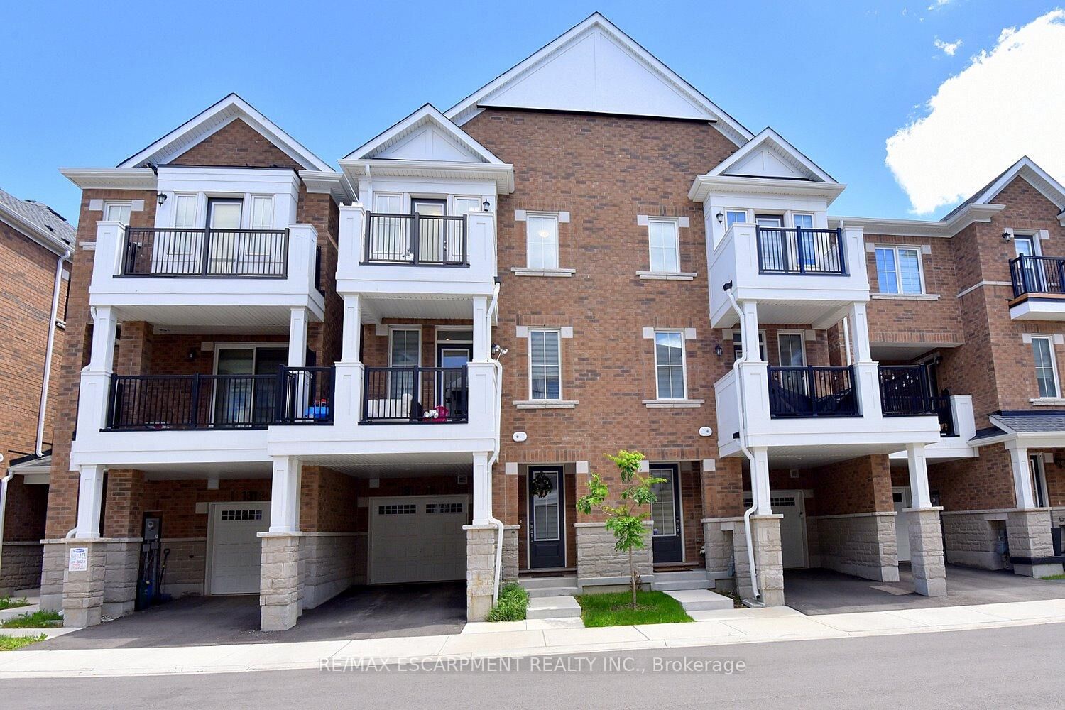 Property Photo: 1317 Lerchie Way 78 ON L9E 0H5
