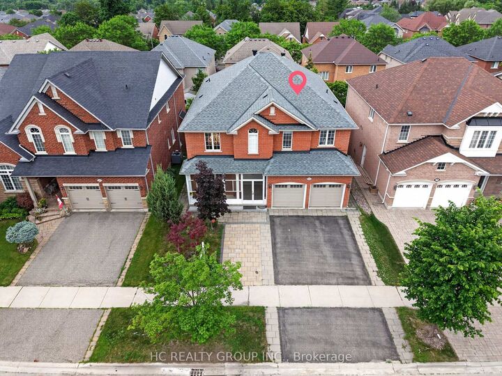 Property Photo:  21 Wolf Trail Crescent  ON L4E 4K1 