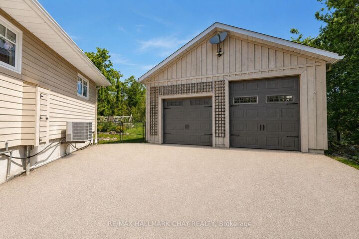 20 Dorothys Drive — photo 1