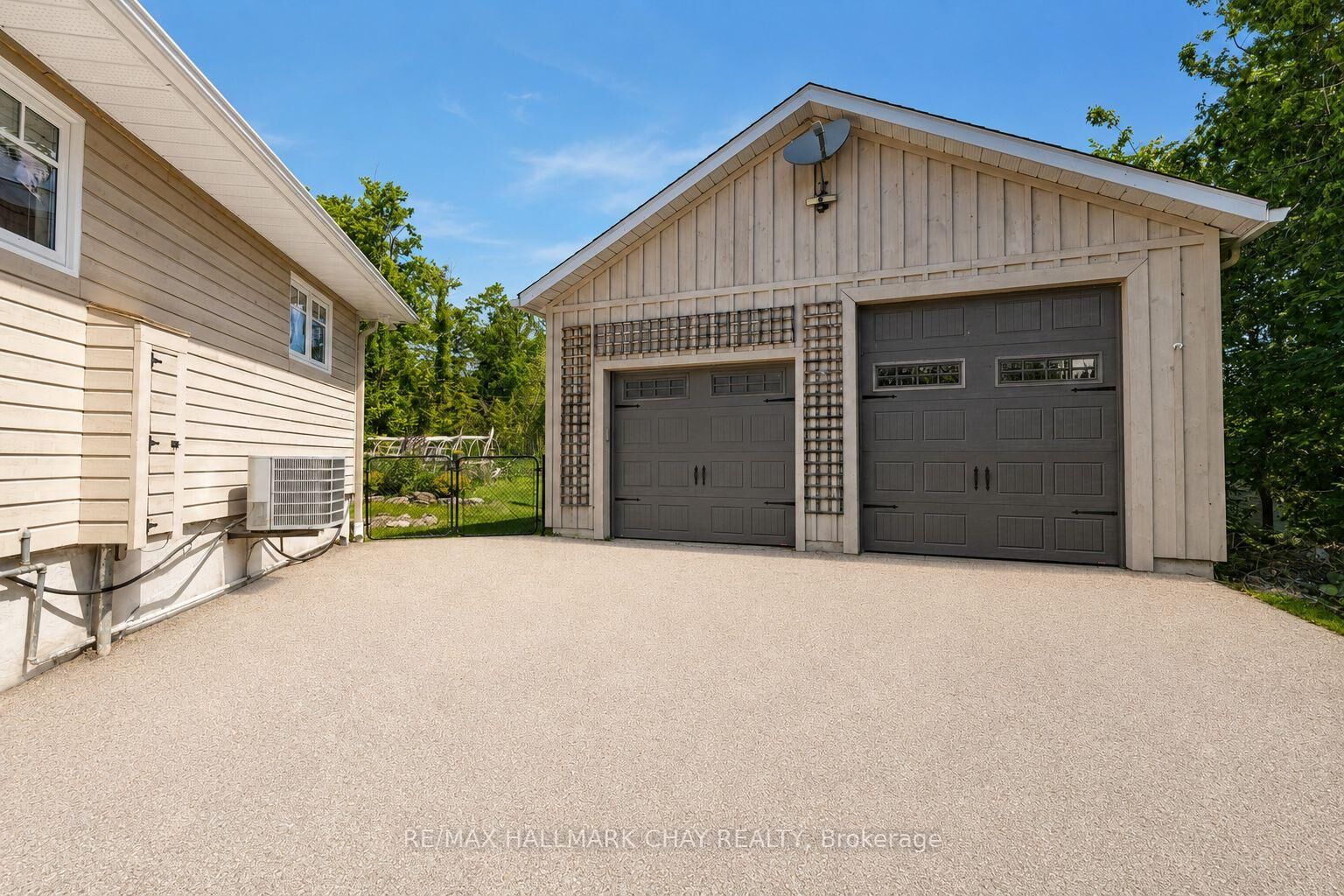 Property Photo: 20 Dorothys Drive ON L0L 1T0