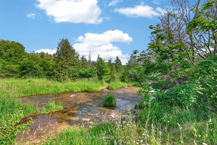 Property Photo: 745 Crowes Road ON K0K 2T0