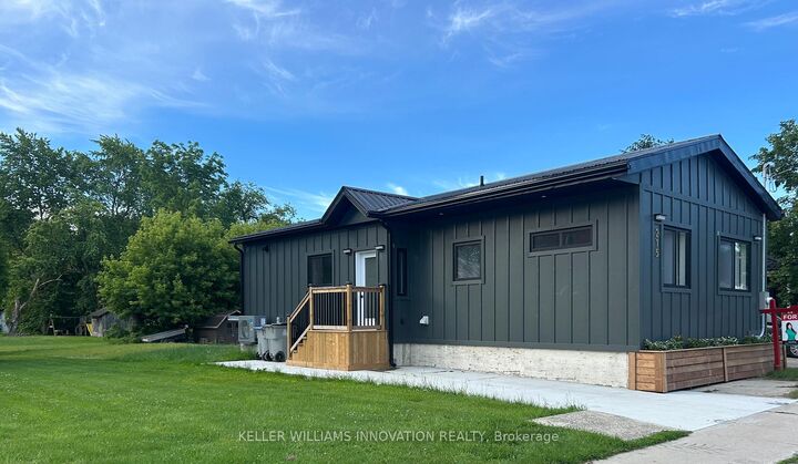 215 Winstanley Street — photo 1