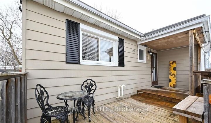 270 James Street E — photo 1
