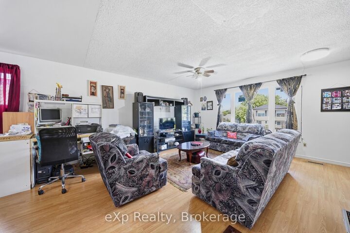 Property Photo: 370 Sidney Street ON K8P 3Z6