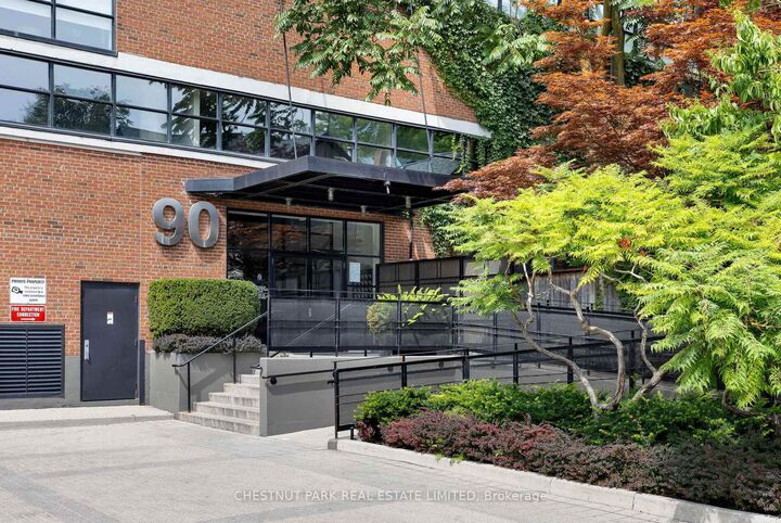 Property Photo:  90 Sumach Street 313  ON M5A 4R4 