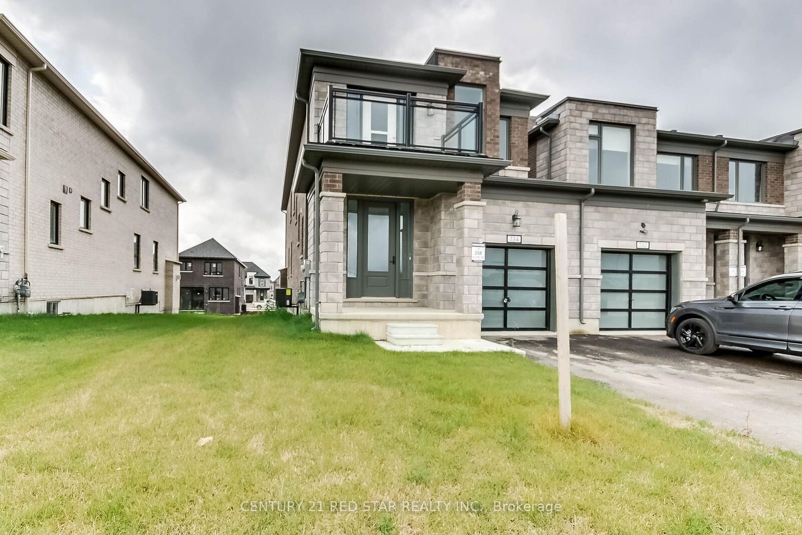 Property Photo:  734 Khalsa Drive  ON N4T 0P5 