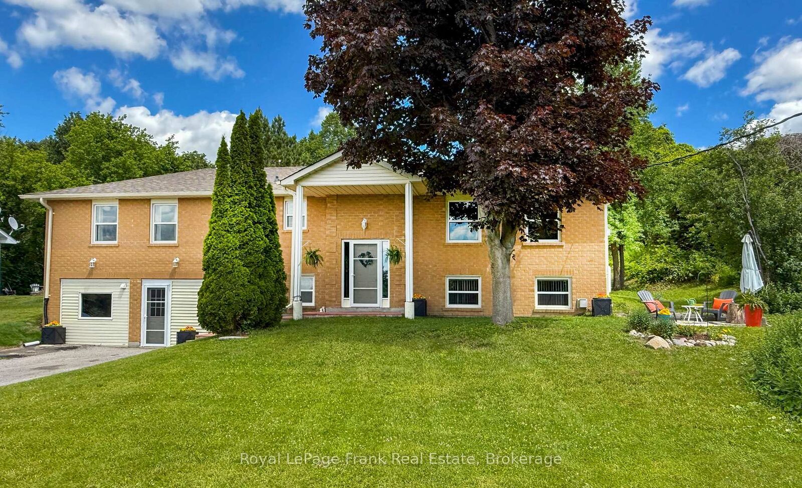 Property Photo: 53 Williams Point Road ON L0B 1E0