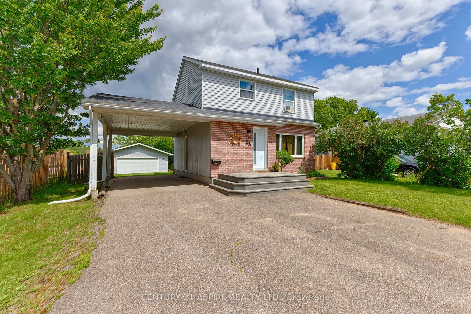 Property Photo:  2A Selkirk Street  ON K8H 3C1 