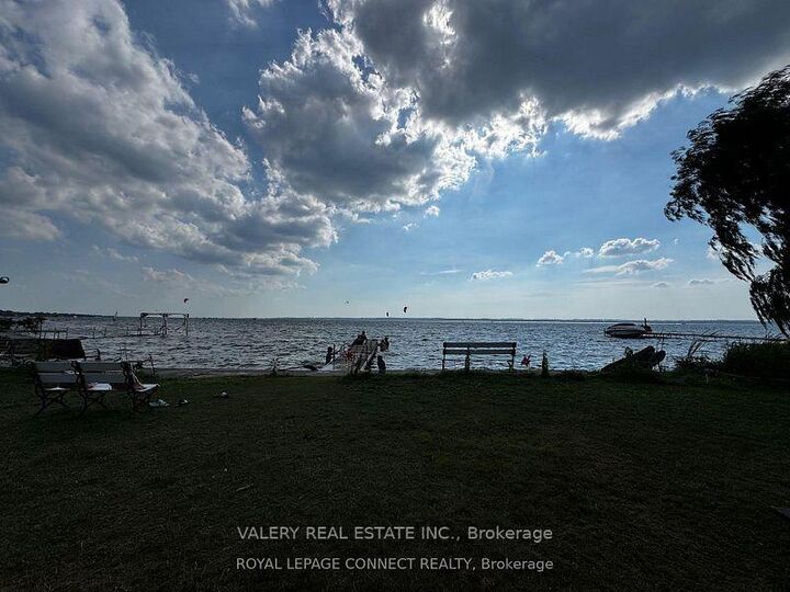 158 Beach Road — photo 1