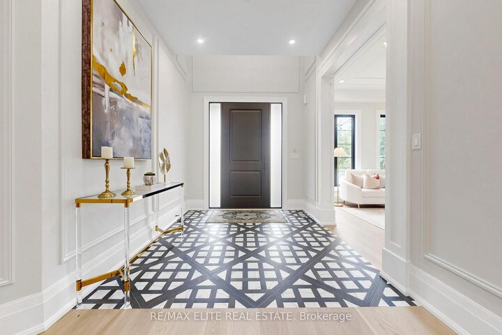 Property Photo: 160 Lawrence Avenue ON L4C 1Z5