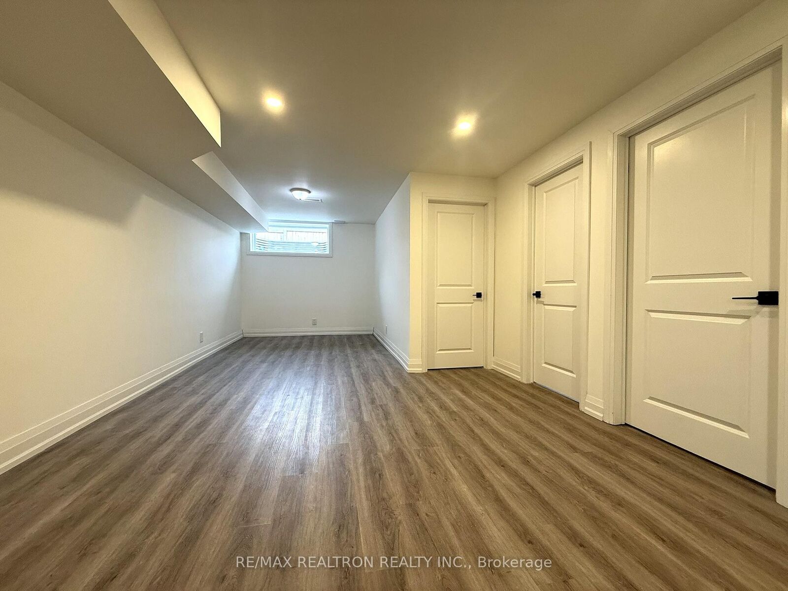Property Photo:  54 Chelliah Court Lower  ON M1B 0E7 
