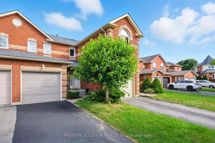 Property Photo:  99 Creekwood Crescent  ON L1R 2K1 
