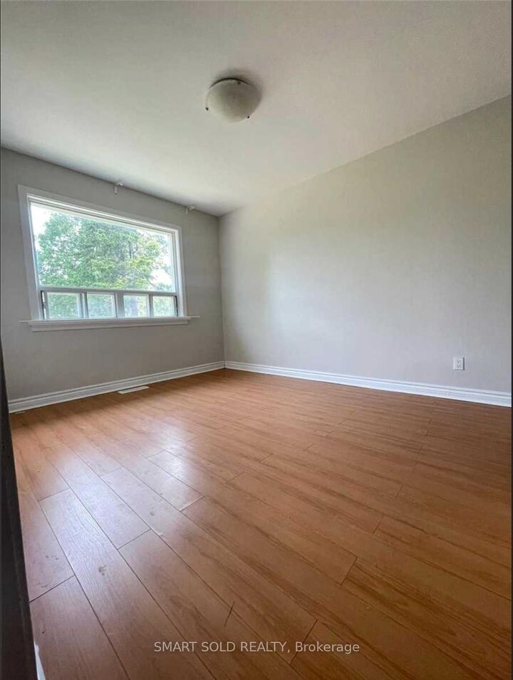 Property Photo:  795 Ellesmere Road  ON M1P 2W2 