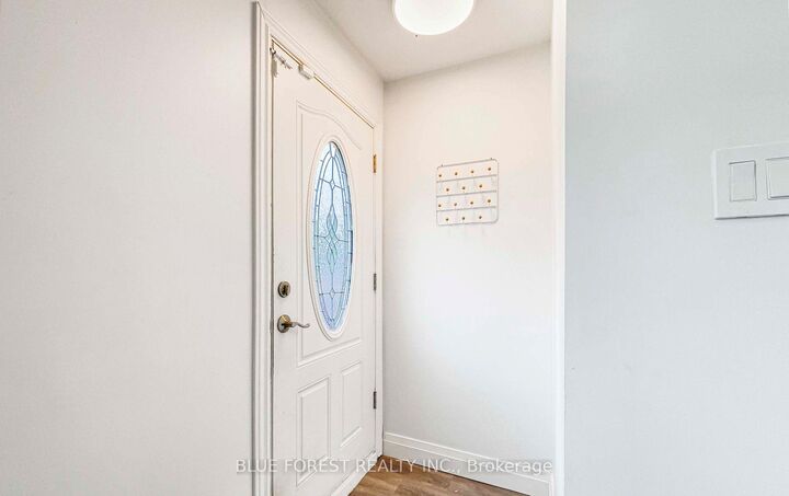 Property Photo: 104 Delaware Street ON N5Z 2N5