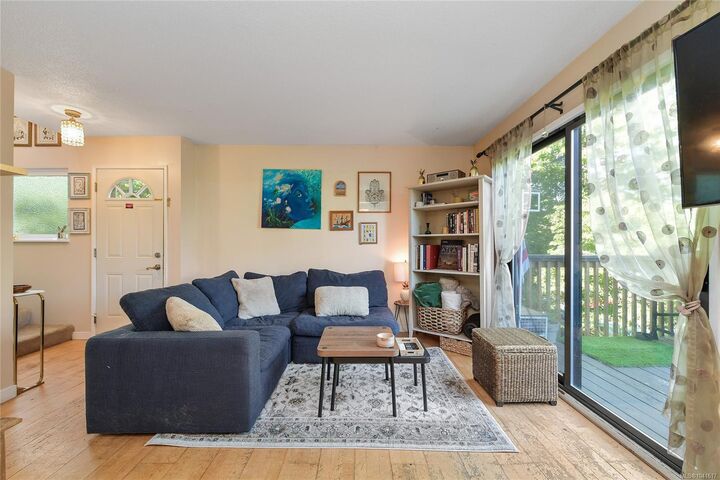 Property Photo: 524 Crossandra Cres BC V8Z 6G3