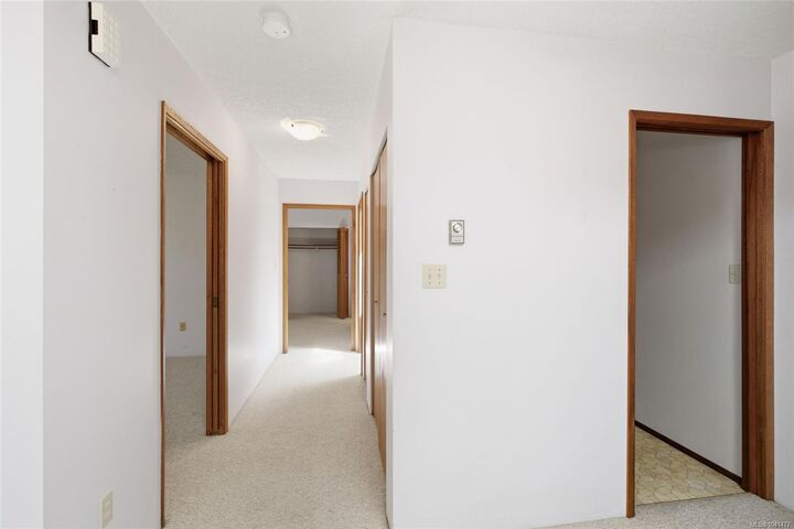 Property Photo: 215 Evergreen St #3 BC V9P 0A8