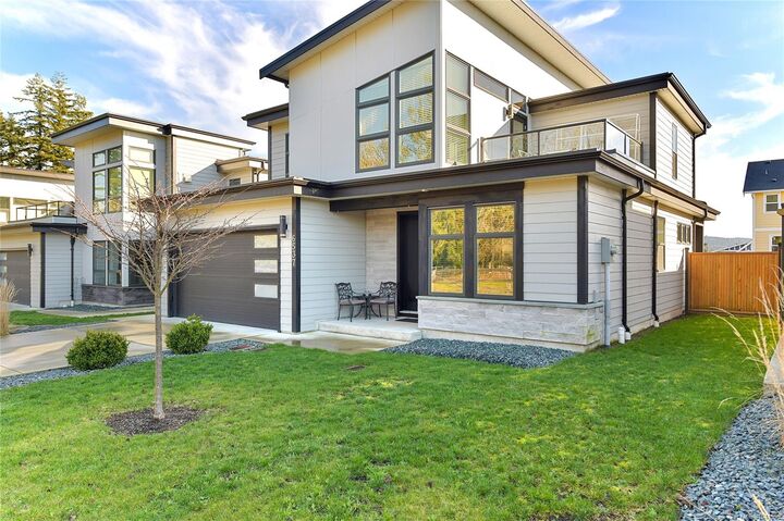 Property Photo: 6537 Helgesen Rd BC V9Z 0V7