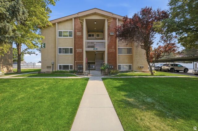 Property Photo: 1809 W 7600 S E104 UT 84084