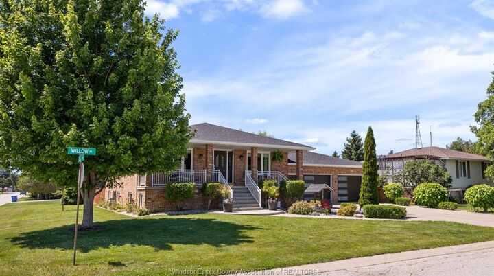 Property Photo: 1545 Willow Drive ON N0P 2G0