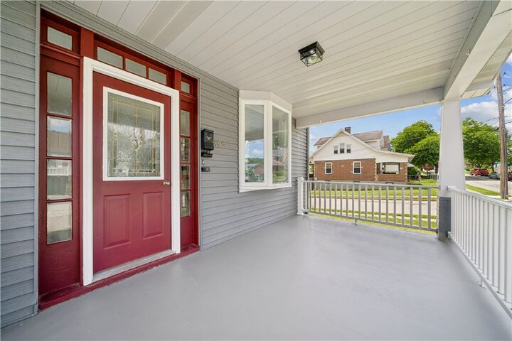 Property Photo:  302 N 6th St  PA 15697 