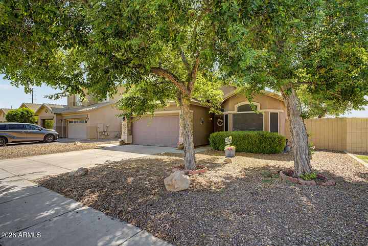 Property Photo: 3645 S Joshua Tree Lane AZ 85297