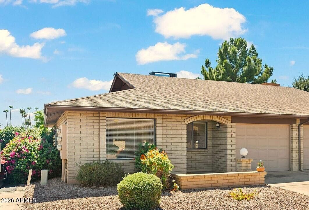 Property Photo: 520 S Greenfield Road 22 AZ 85206