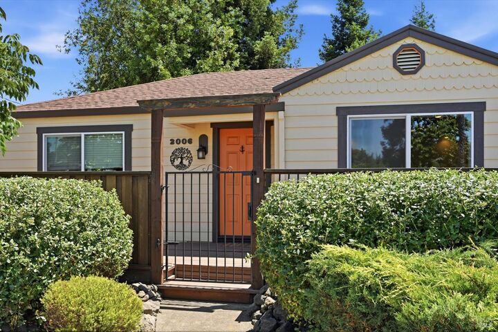 Property Photo:  2006 Montgomery Drive  CA 95405 