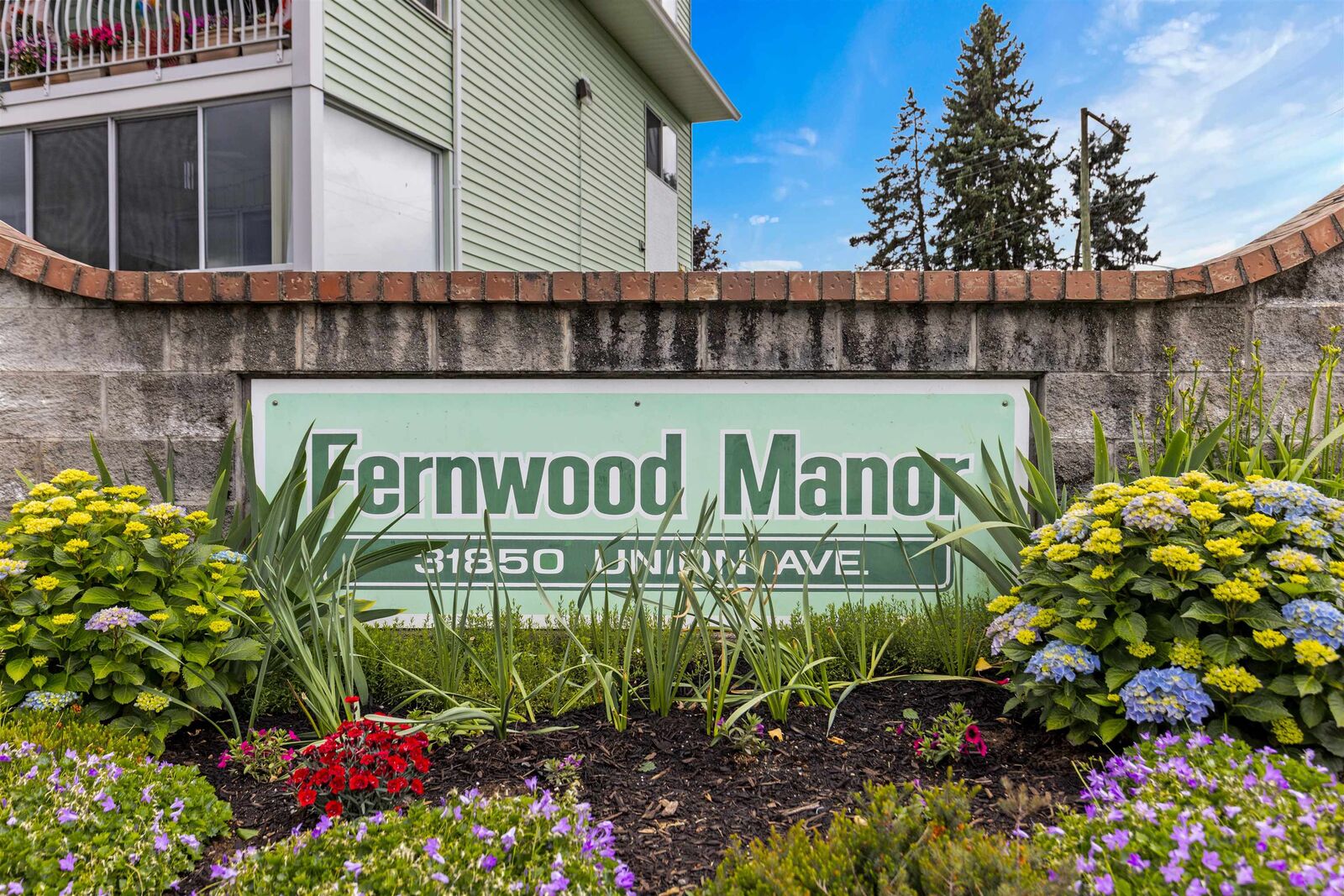 Property Photo: 31850 Union Avenue 316 BC V2T 4V2