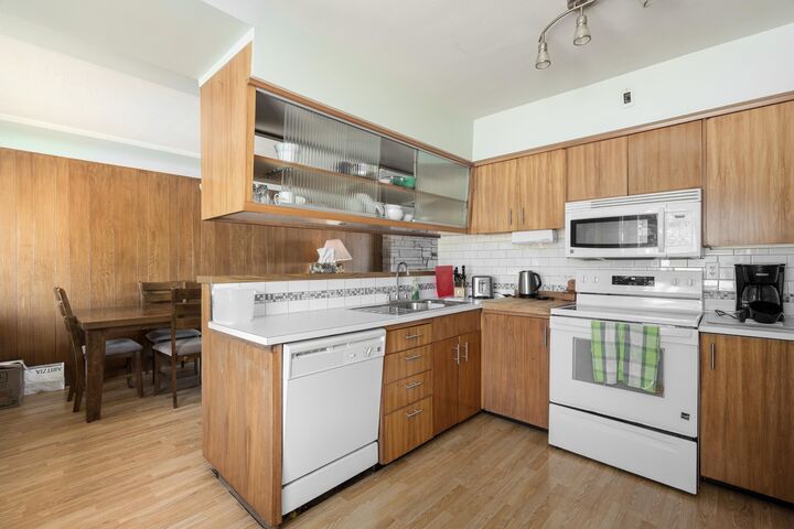 Property Photo: 5426 Clinton Street BC V5J 2L8