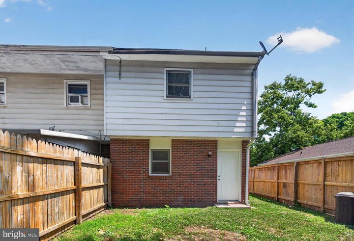 Property Photo:  351 Calvert Street  MD 21620 