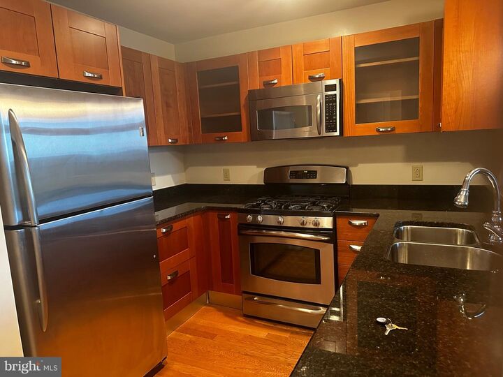 Property Photo:  5750 Bou Avenue 1406  MD 20852 