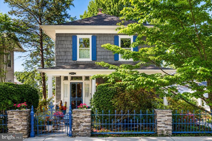 Property Photo:  5420 Macarthur Boulevard NW  DC 20016 