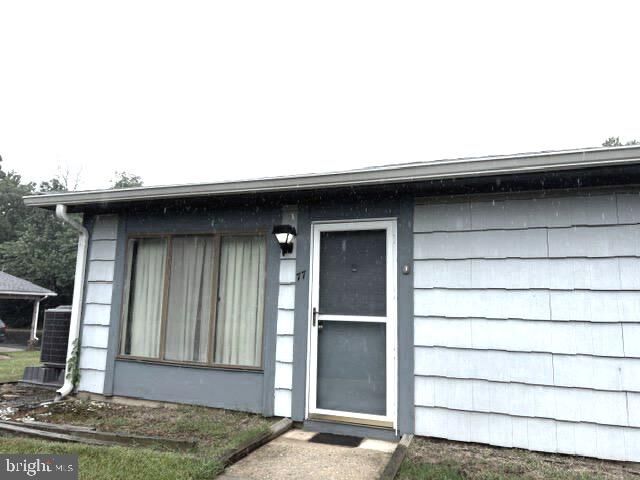 Property Photo:  77 Cedarwood Court  NJ 08066 