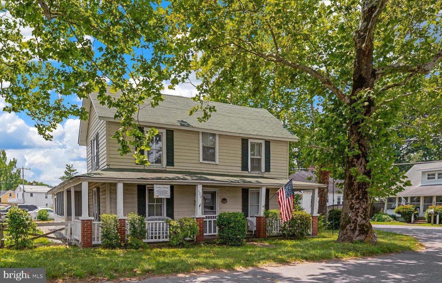 Property Photo: 120 Boundary Street VA 22443
