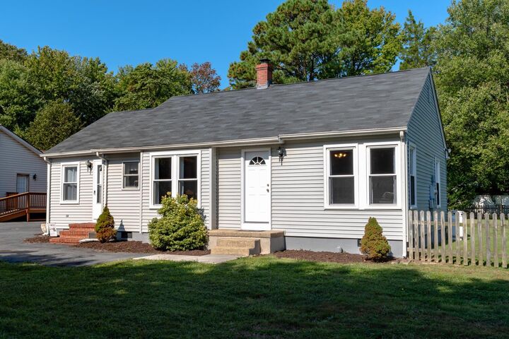 Property Photo:  624 Romancoke Road  MD 21666 