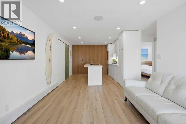 Property Photo:  4415 Lakeshore Drive  AB T4S 1C7 
