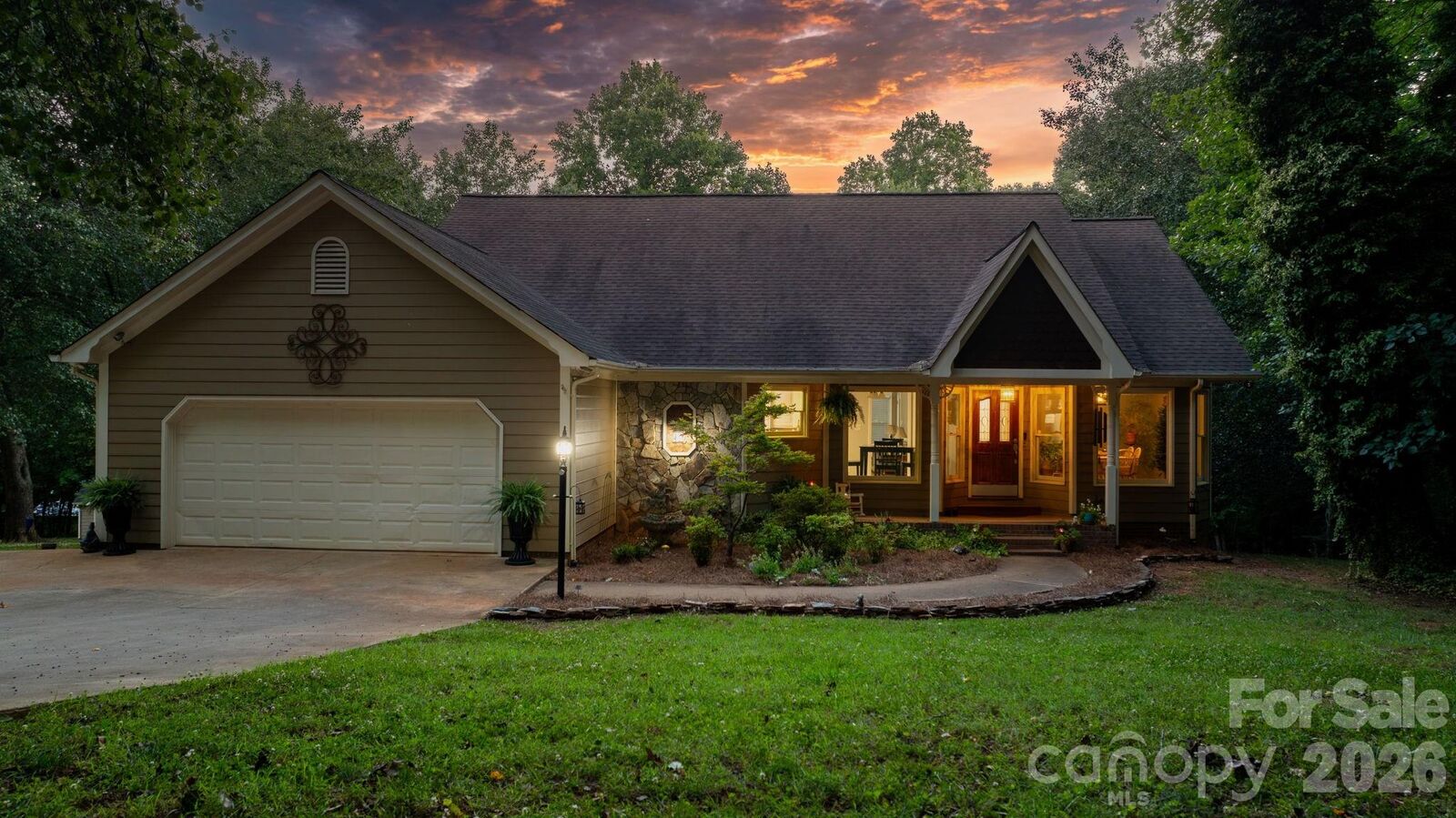 Property Photo: 4093 Fairview Drive NC 28650