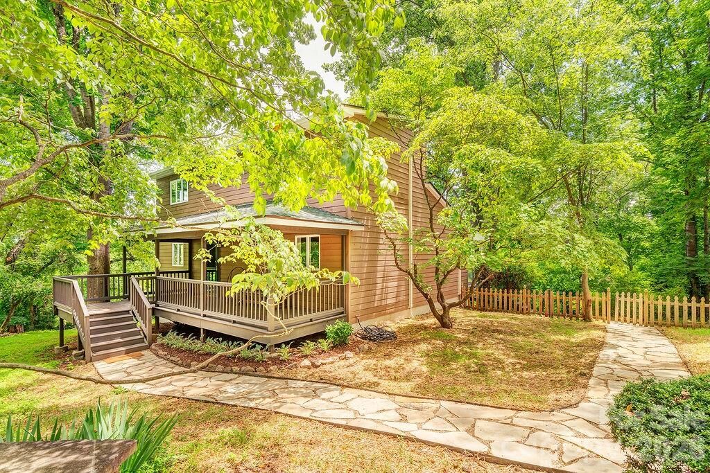 Property Photo:  14 High Valley Estates Drive 20  NC 28701 