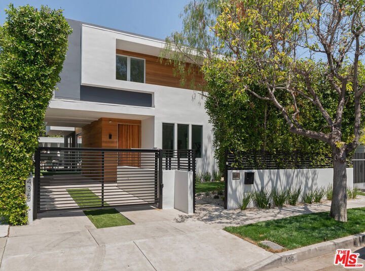 Property Photo:  436 Norwich Dr  CA 90048 