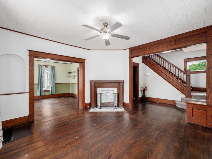 Property Photo: 118 E Burgess Street OH 43050