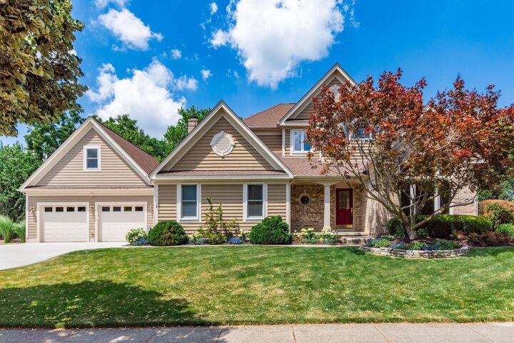 Property Photo: 5592 Fawnbrook Lane OH 43017