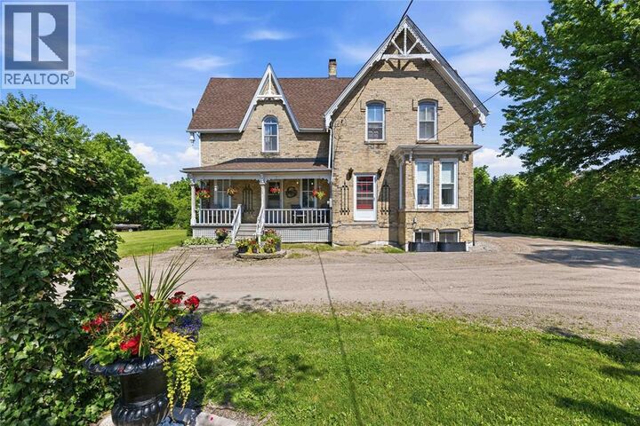 6752 Camlachie Road — photo 1