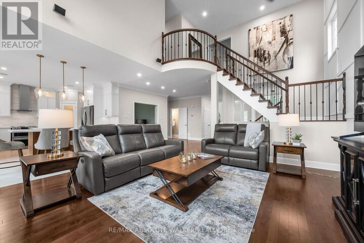 Property Photo: 245 Lucinda Crescent ON K1W 0A1