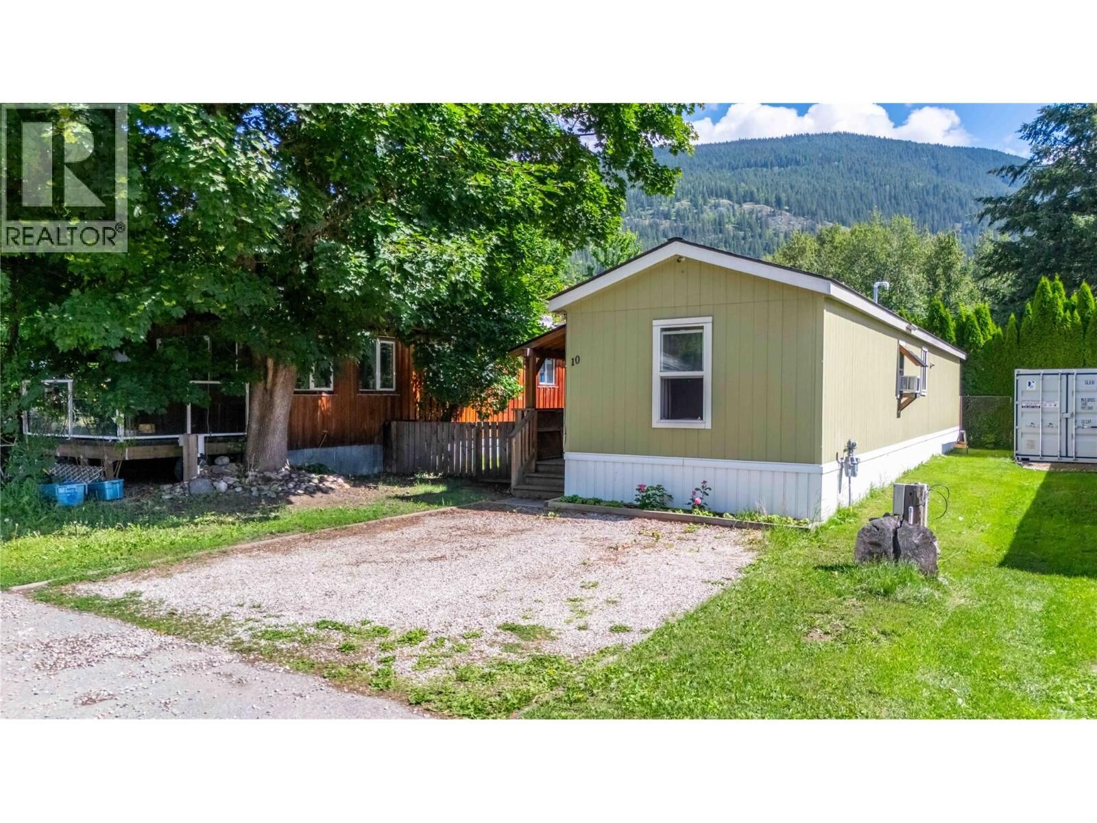 Property Photo:  318 Humbert Street 10  BC V0E 2S0 