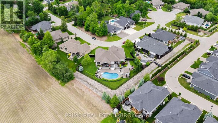 Property Photo:  34 Erin Place  ON N0M 1T0 